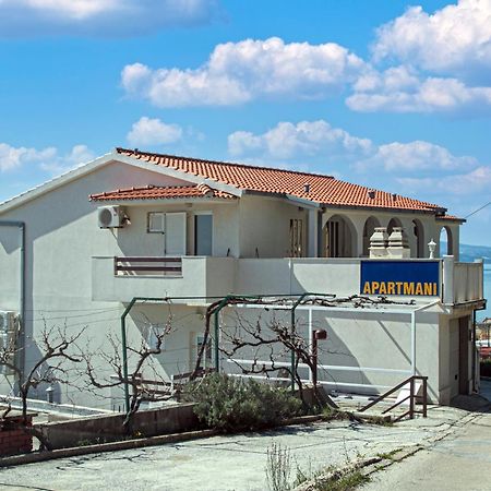 Apartments With A Parking Space Pisak, Omis - 5975 Dış mekan fotoğraf